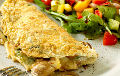 LCHF chrumkavá omeleta s hubami LCHF chrumkavá omeleta s hubami